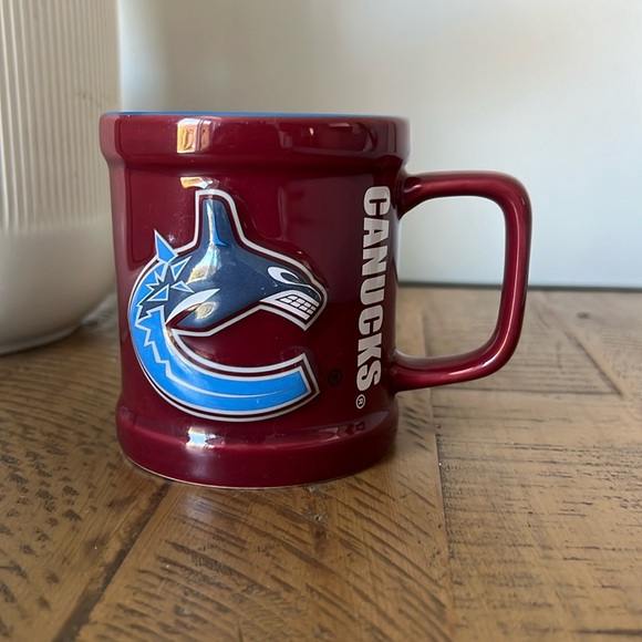 Vancouver Canucks NHL Coffee Mug - Picture 2 of 7